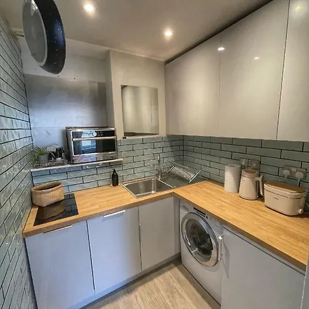 1 Bed Apartment Edinburgh Exterior photo