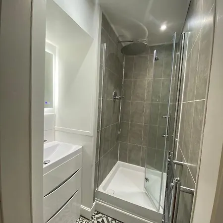 1 Bed Apartment Edinburgh Exterior photo