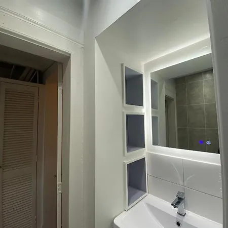 1 Bed Apartment Edinburgh Exterior photo